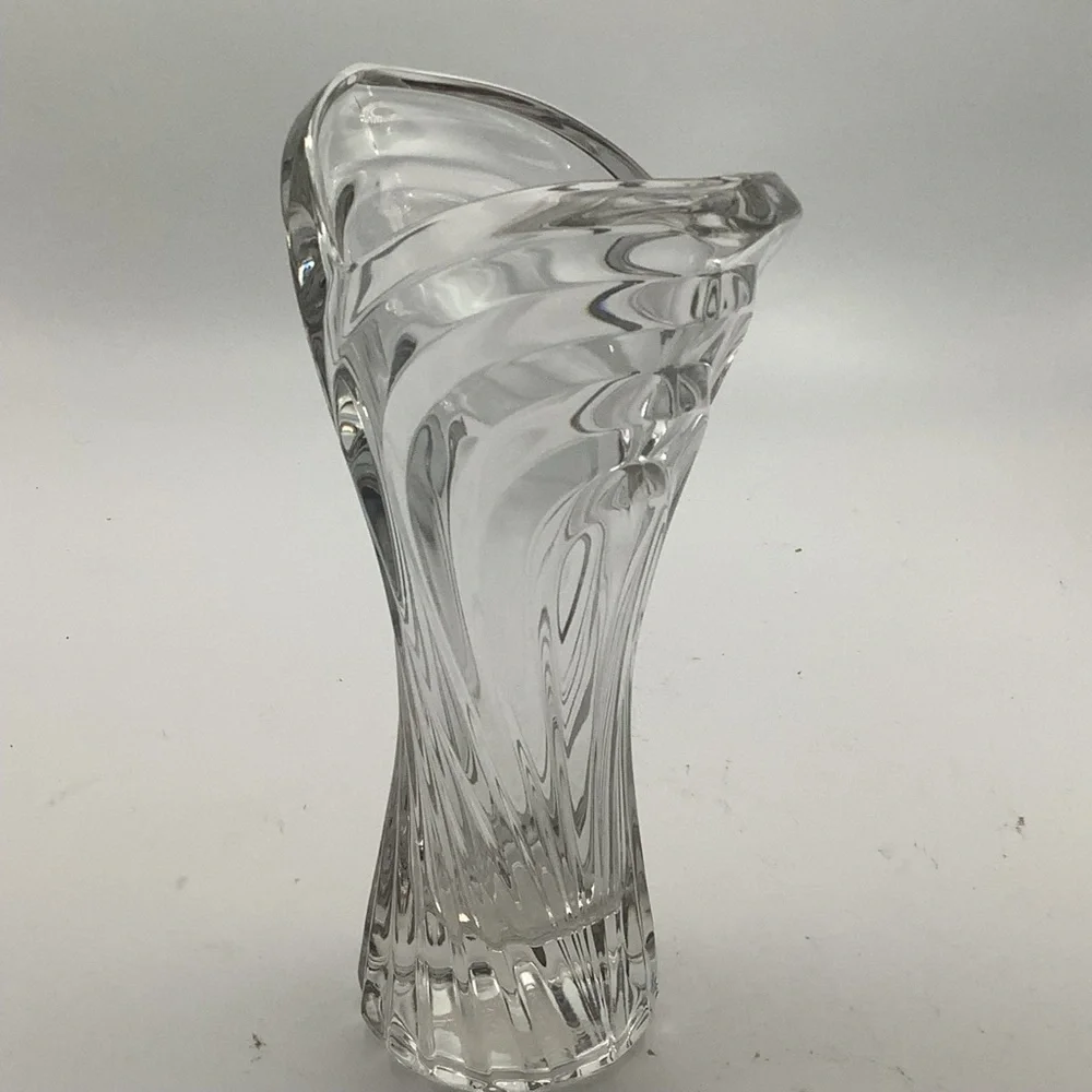 Mikasa Spring Flair 8” Crystal Vase